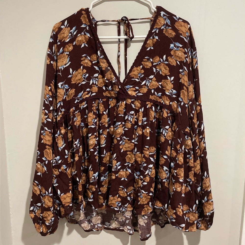 Umgee Brown Floral V cut Flowy Blouse Size Medium‎